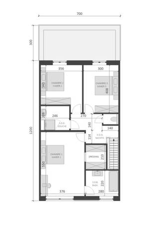 <strong>Deze bouwgrond in Wichelen biedt een unieke kans voor wie op zoek is naar ruimte, natuur en wooncomfort.</strong><br /><br />Gelegen in een rustige residentiële wijk, nabij het centrum van Wichelen en de Schelde.<br />Hier geniet u hier van een aangename woonomgeving met alle dagelijkse voorzieningen binnen handbereik.<br /><br /><strong>LIGGING</strong><br /><br />De ligging is bijzonder aantrekkelijk. Op korte afstand vindt u het provinciaal domein Nieuwdonk, waar u volop kunt genieten van wandelen, fietsen en diverse recreatiemogelijkheden.<br />Ook de Schelde en haar groene omgeving nodigen uit tot ontspanning na een drukke werkdag.<br />Daarnaast zijn diverse winkels, scholen, horeca en andere voorzieningen vlakbij gelegen.<br />Dankzij de nabijheid van het treinstation van Wichelen en de vlotte verbindingen met de wagen en het openbaar vervoer zijn ook steden zoals Aalst en Gent eenvoudig bereikbaar.<br /><br /><strong>BESCHRIJVING</strong><br /><br />Het perceel heeft een oppervlakte van <strong>ca. 452 m²</strong>, met een straatbreedte van ca. 7 meter en een diepte van ca. 64,65 meter.<br />De grond is geschikt voor <strong>gesloten bebouwing</strong>, waardoor u hier een mooie gezinswoning met aangename tuin kunt realiseren.<br /><br /><strong>Kortom, heeft u altijd al gedroomd om uw eigen droomwoning te bouwen in een groene en rustige omgeving, zonder in te boeten aan bereikbaarheid?</strong><br /><strong>Grijp dan nu deze unieke kans!</strong><br /><br />Voor meer info en/of een bezoek contacteer Kevin: <strong>0476 66 55 50</strong>.<br />(Oppervlakten geraamd, plannen & renders dienen als referentie)