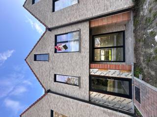 Stijlvolle nieuwbouwwoning met 4 slaapkamers te huur in het hart van Lommel: * Luxe afwerking * Energiezuinig * Ondergrondse autostaanplaats * Terras...