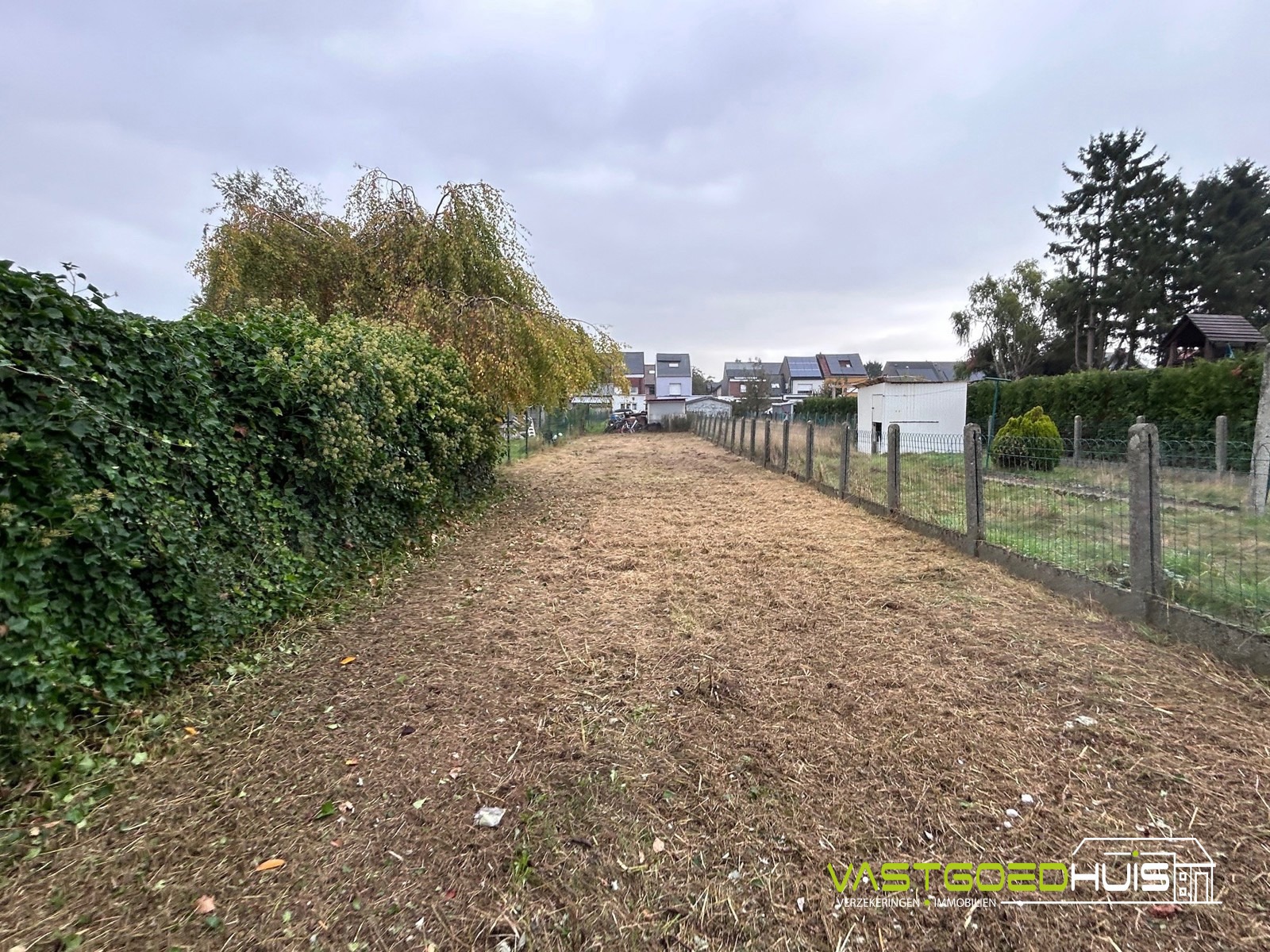 Rustig gelegen bouwgrond voor gesloten bebouwing - foto 4
