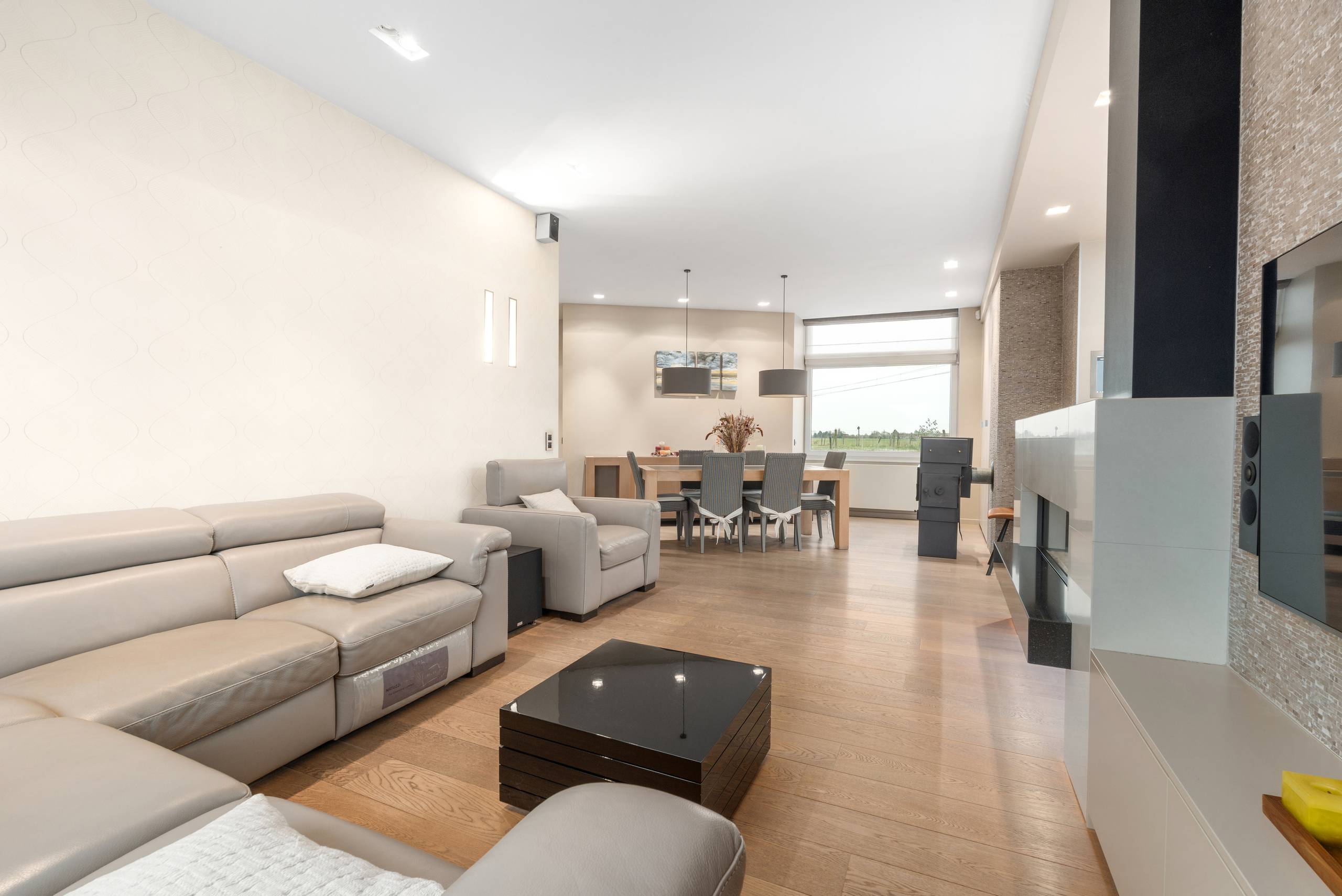 Woning met kantoorgebouw en loodsen in Avekapelle - foto 5