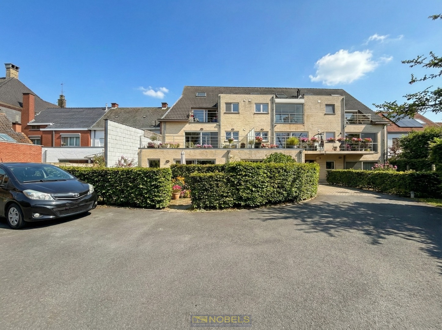 Te huur, gezellig instapklaar appartement met 2 slaapkamers, carport en ruim terras te Ename (Oudenaarde) - photo 3