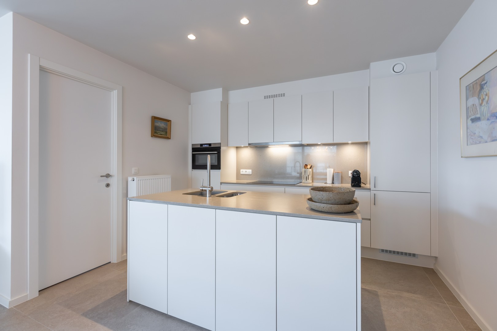 APPARTEMENT NEUF MEUBLÉ AVEC 2 CHAMBRES, GRANDE TERRASSE ET GARAGE - photo 5