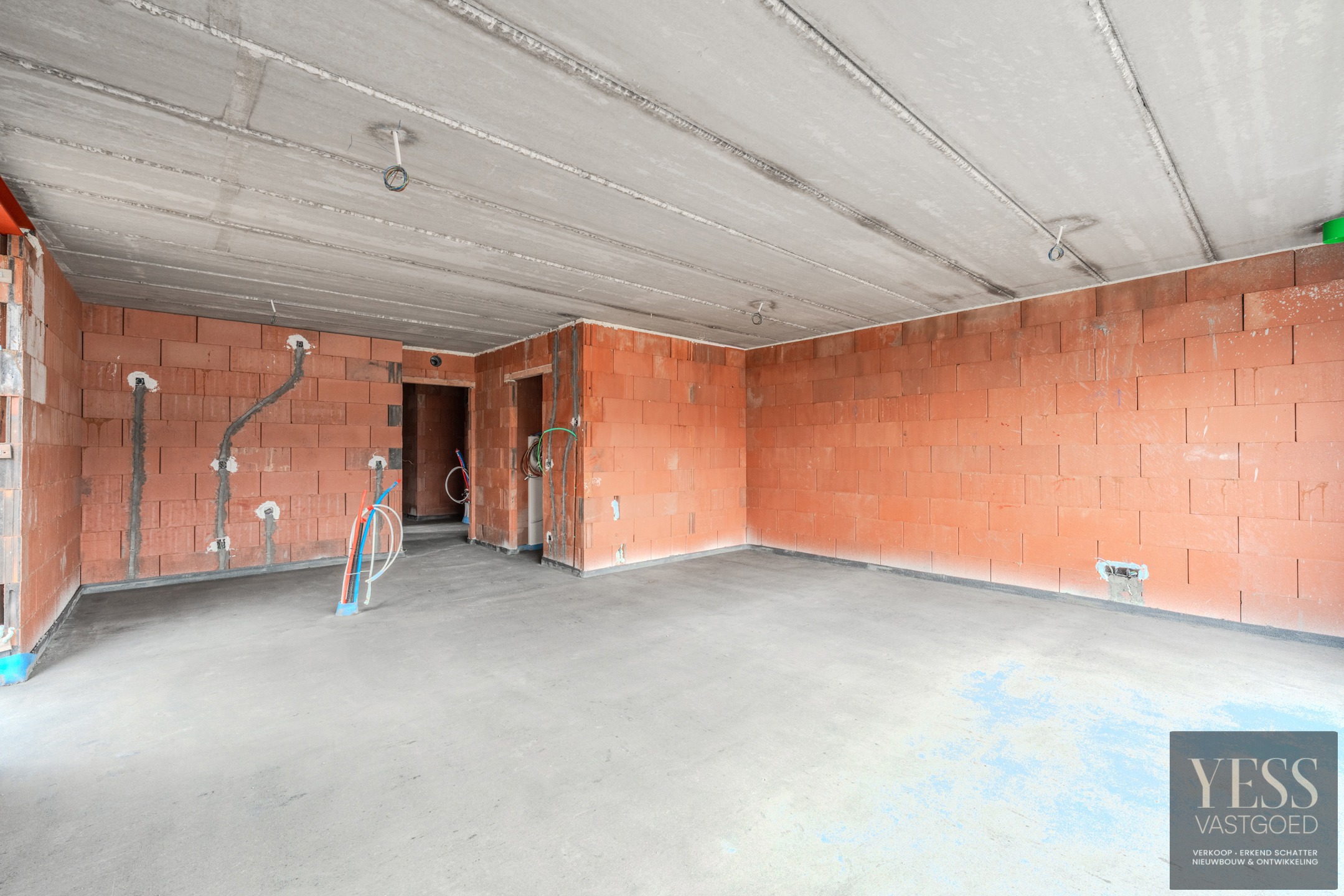 Ruime duplex appartement met 3 slaapkamers en 2 parkings - foto 2