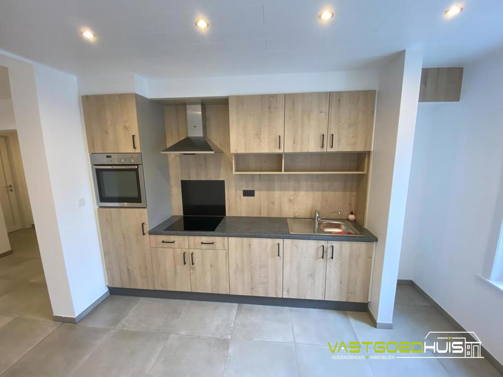 Prachtig gerenoveerde woning met 2 ruime slaapkamers! - foto 5