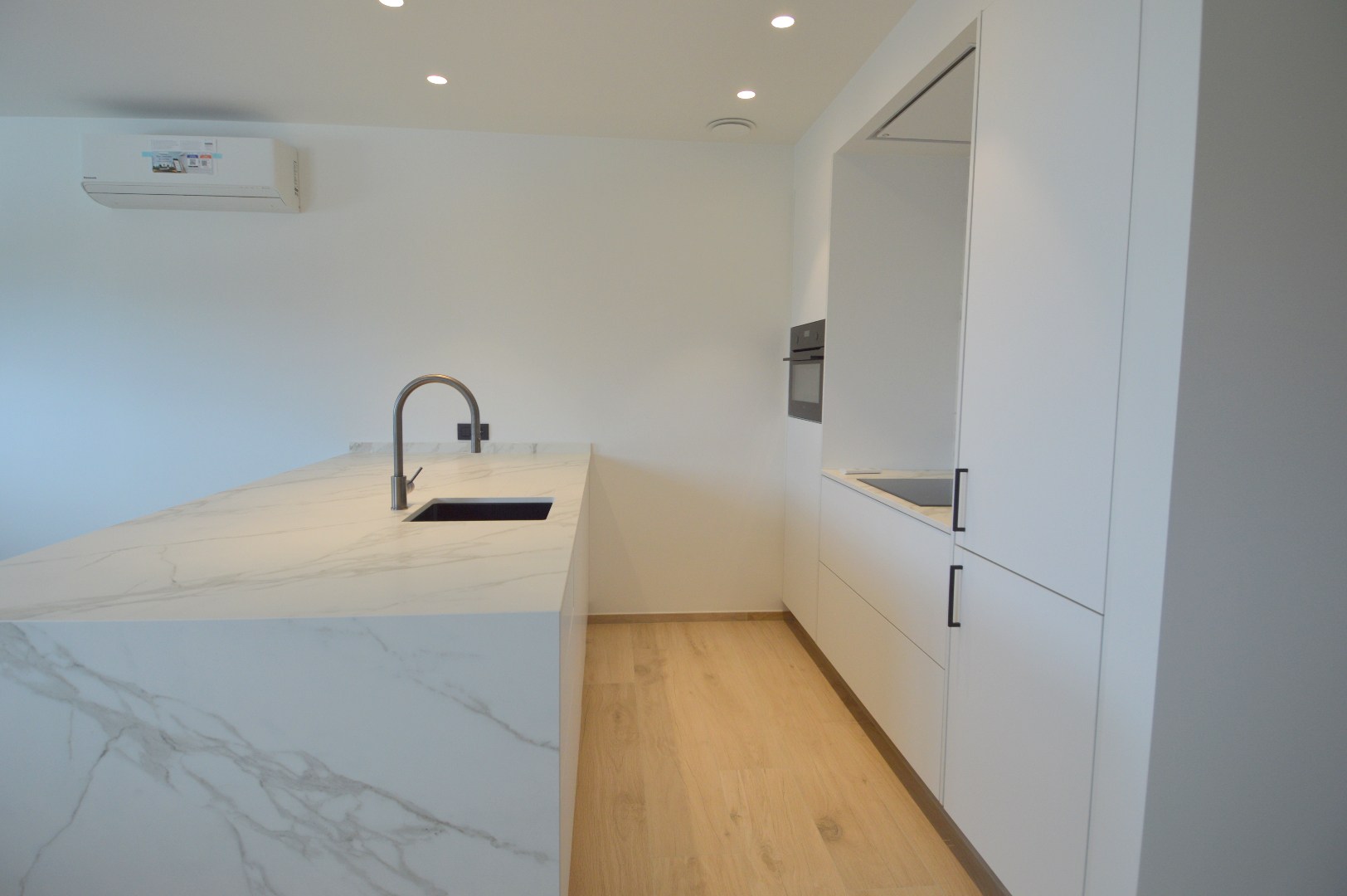 Nieuwbouw appartement met tuin en oprit in Harelbeke - foto 3