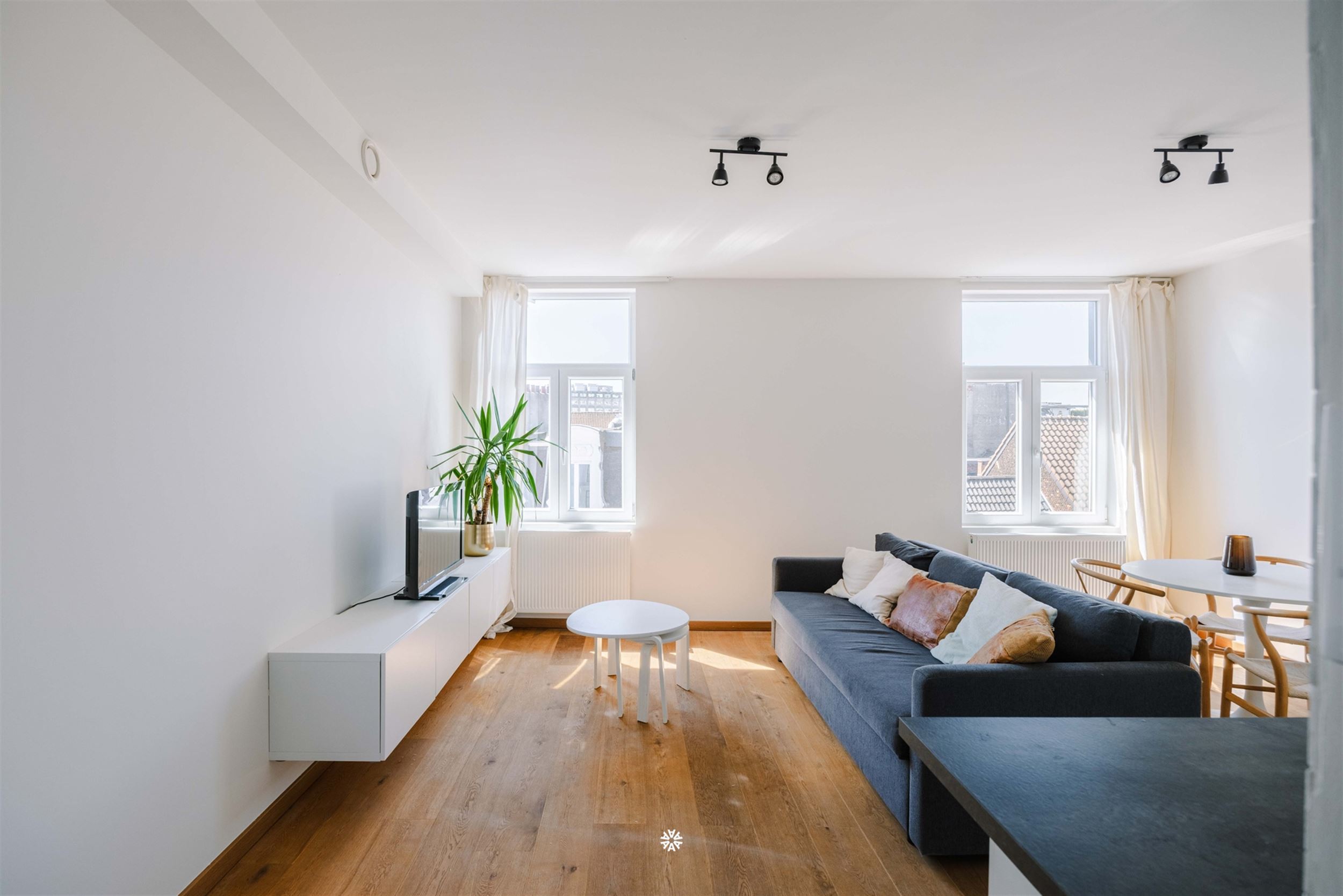 Instapklaar appartement met terras en sauna op toplocatie  - foto 2
