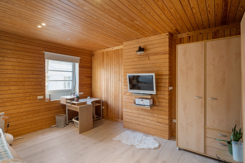 Centraal en gunstig gelegen ruime woning op 320m2 met 5 SLK, terras en hobbyruimte of atelier - foto 3