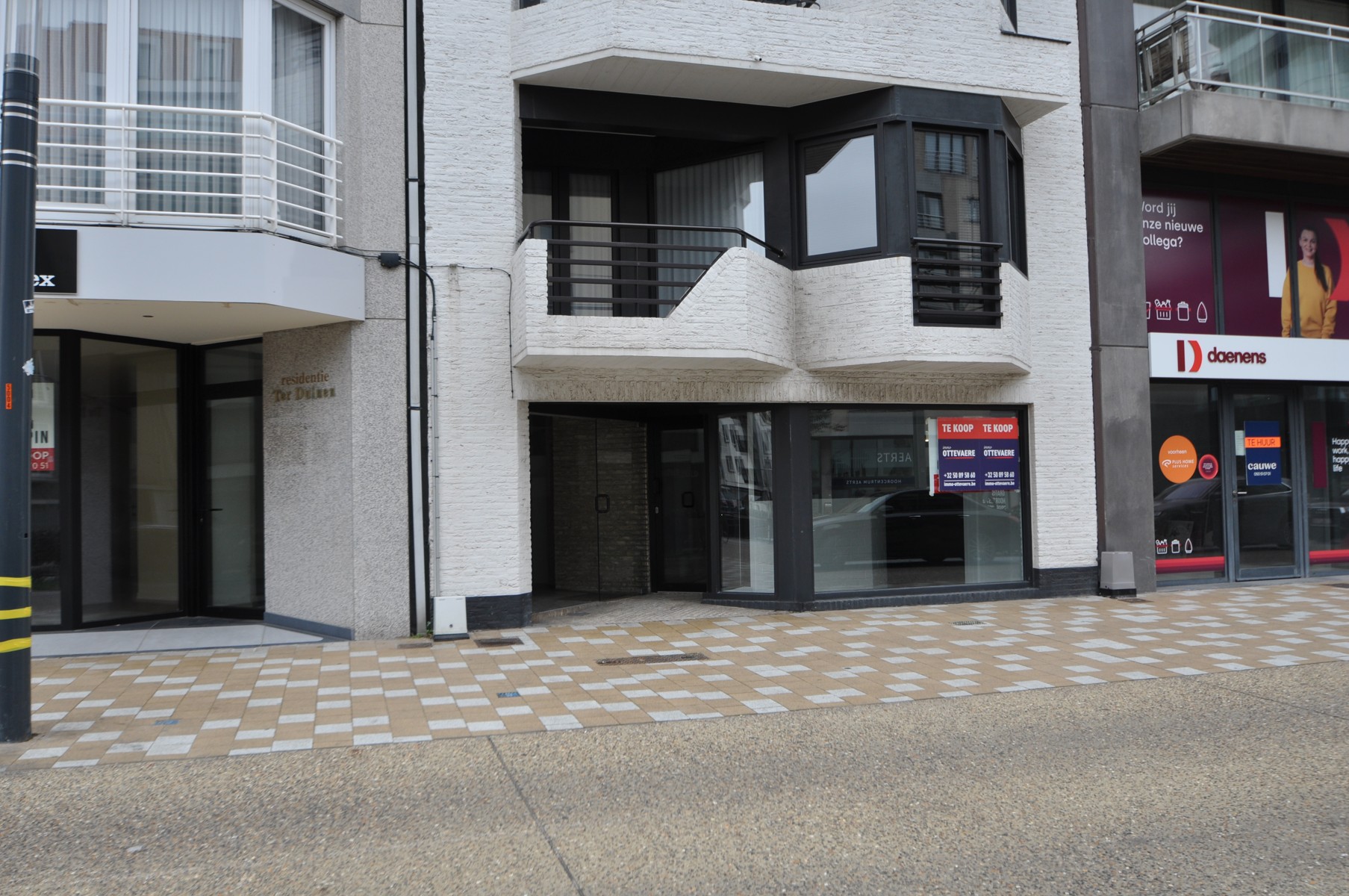 Handelsgelijkvloers te koop – Elizabetlaan, Heist-aan-Zee. - foto 1