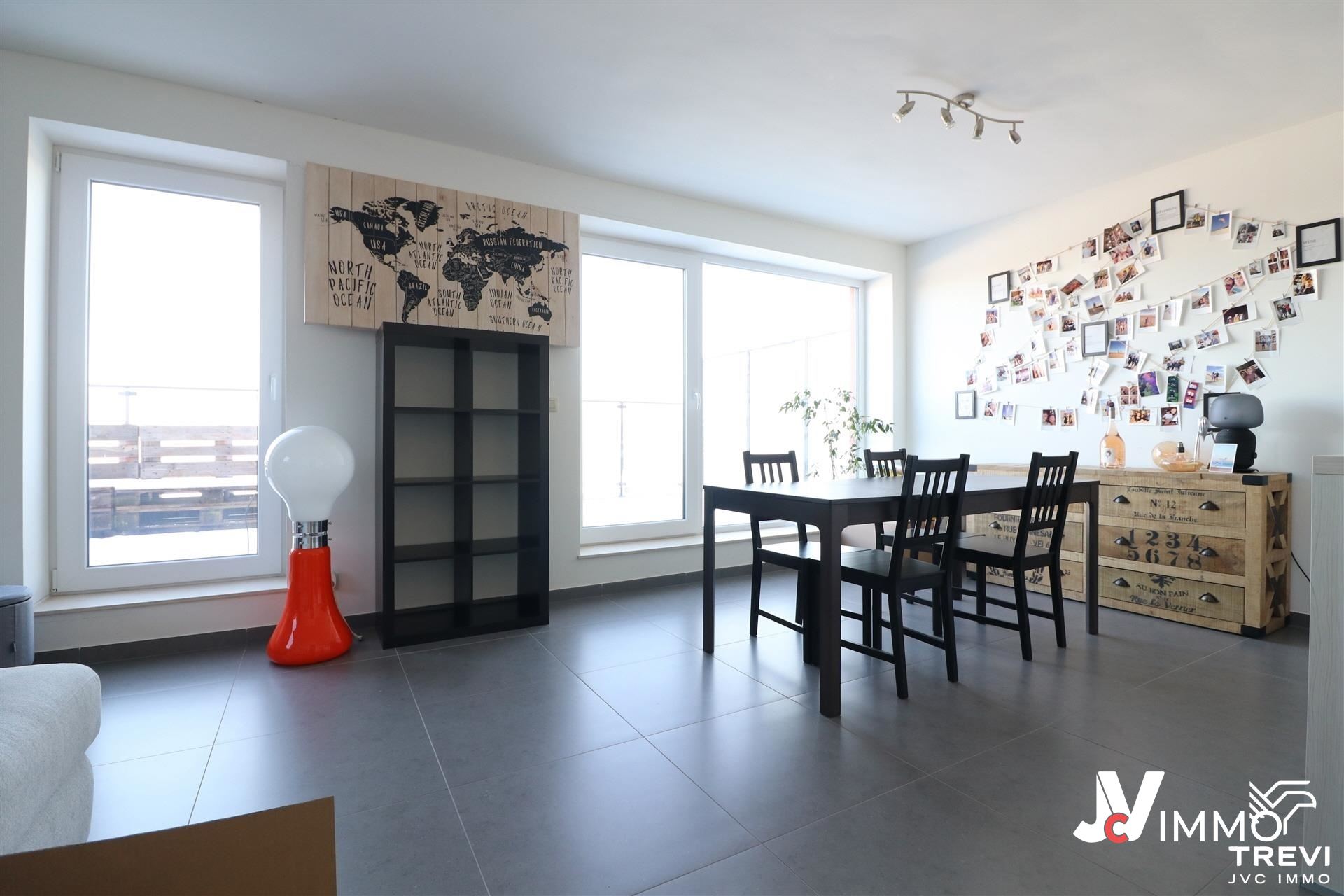 Appartement te huur in Grâce-Berleur met 2 slaapkamers - foto 4