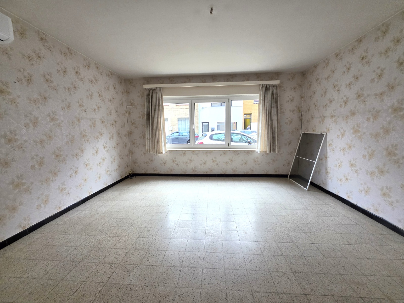 Instapklaar gelijkvloers appartement met 1 slaapkamer en garagebox te Bredene Sas - foto 4