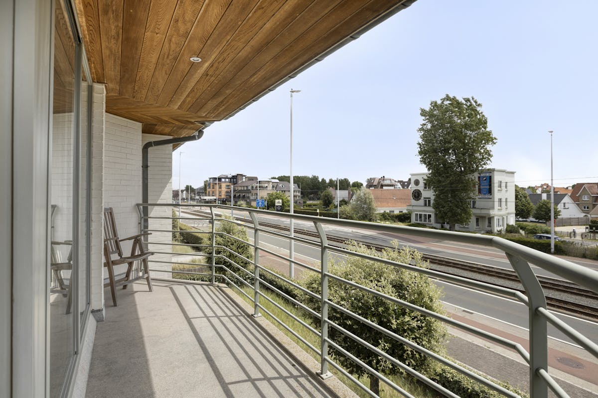 Appartement met 3 slaapkamers en garage vlakbij zee in Sint-Idesbald - foto 4