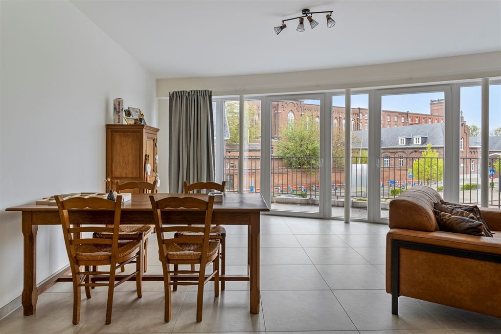 Recent 1-slaapkamer appartement met groot terras - foto 5