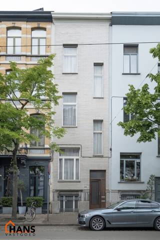 Deze te renoveren woning ligt in het hartje van dé Stad Antwerpen vlakbij het Marnixplein. De mogelijkheden om deze woning tot een parel te...