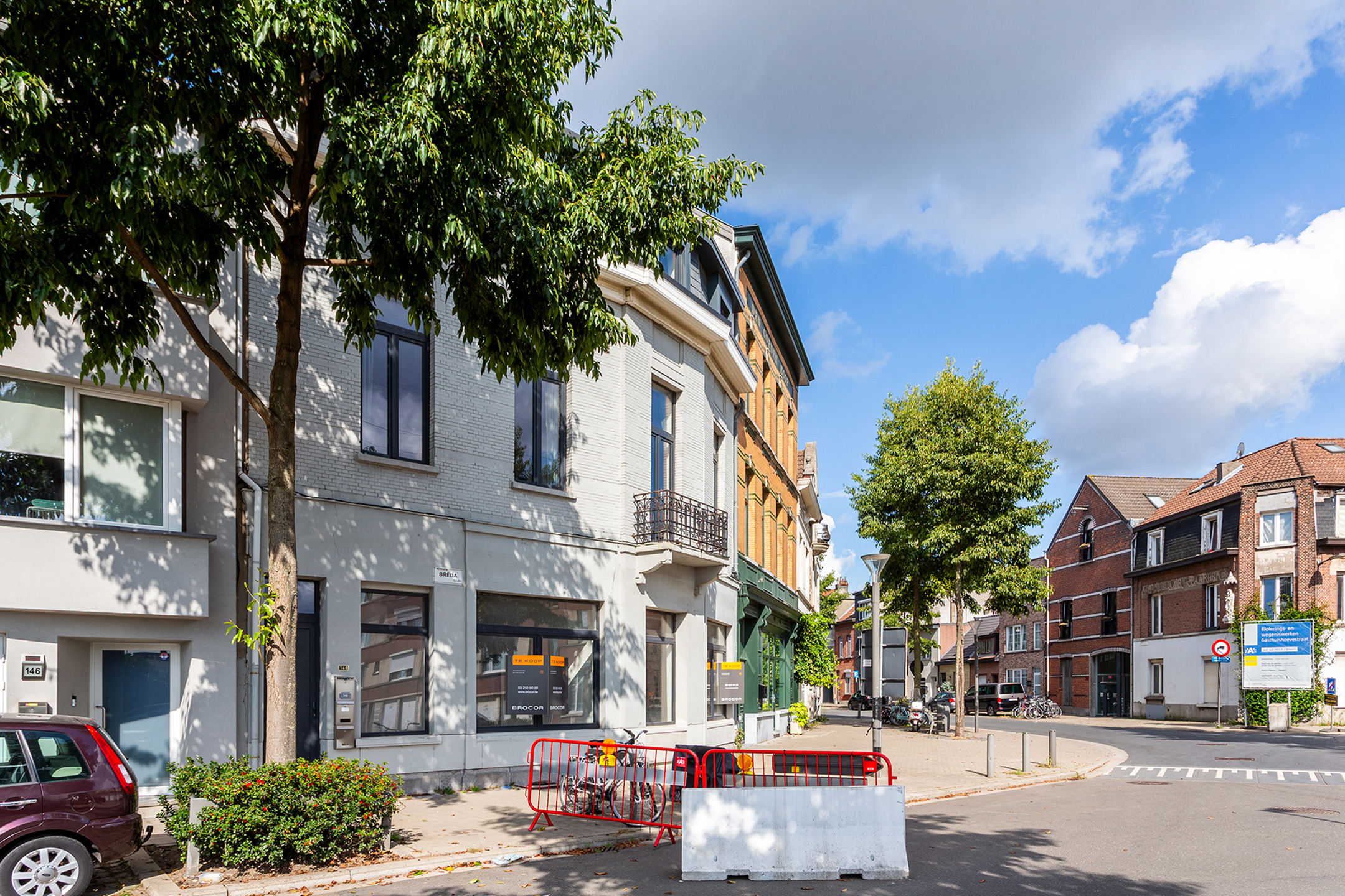 Instapklaar gelijkvloers hoekappartement met tuin en terras - foto 1
