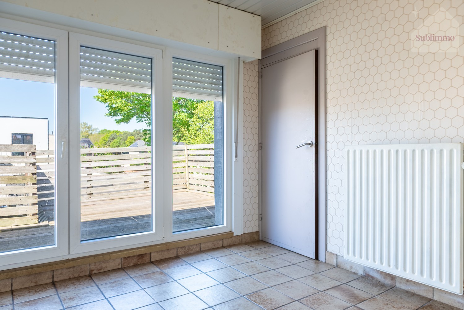 Ruime gezinswoning met terras en veelzijdige indeling - foto 4