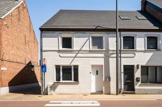 Instapklare woning met 3 slaapkamers te Putte. Dit prachtige huis werd volledig gerenoveerd en geoptimaliseerd sinds 2015. De woning is voorzien van...