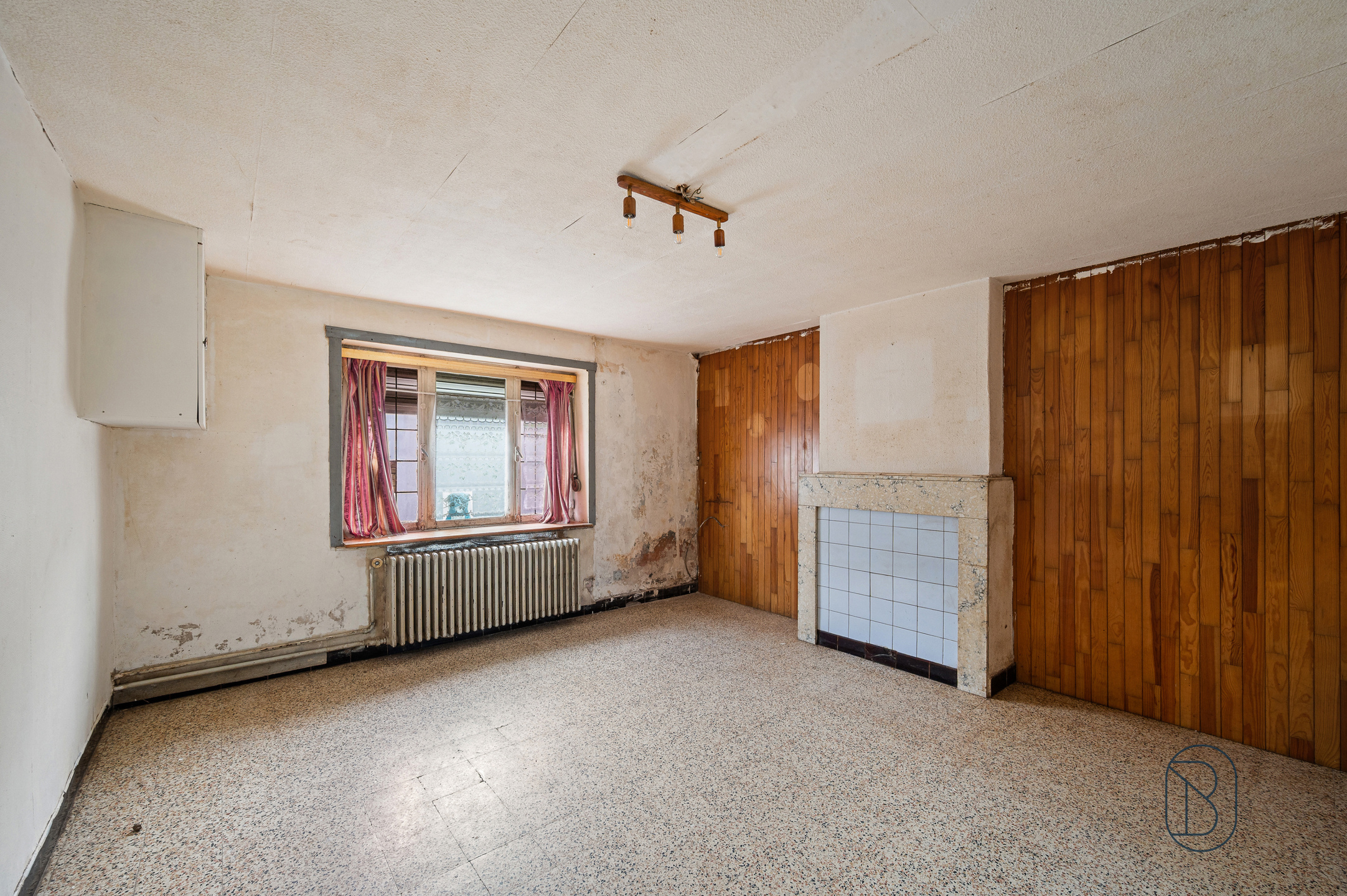 Te renoveren woning met tuin. - foto 4