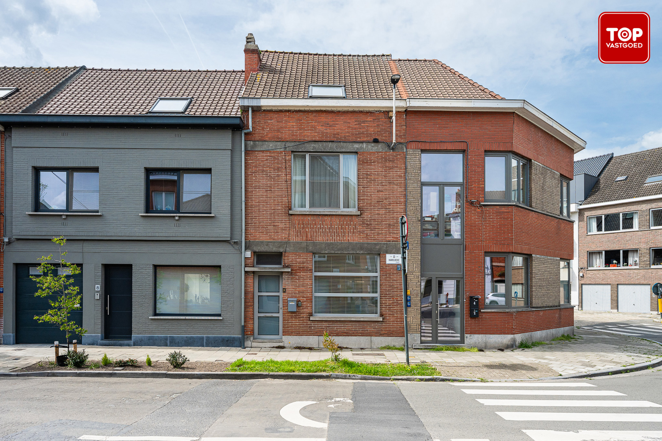 Charmante rijwoning met 4 slaapkamers op een toplocatie  - foto 2