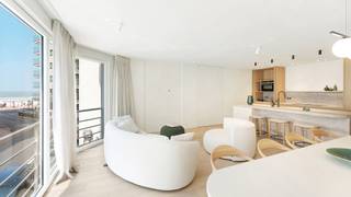 Dit appartement met zijdelings zeezicht laat je genieten van de meest warme, natuurlijke en duurzame materialen. Elke hoek van het 98 m²...