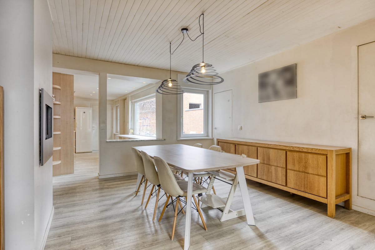 Gezinswoning met 4 slaapkamers en garage te koop in Stasegem! - foto 2