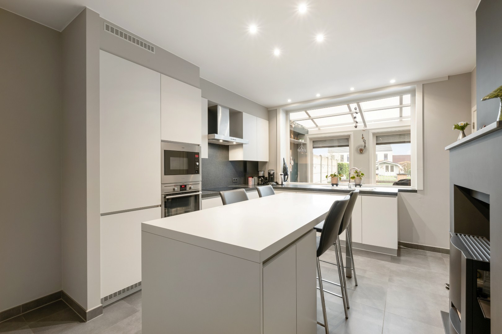 Instapklare gezinswoning met 3 slaapkamers te Lokeren! - foto 4