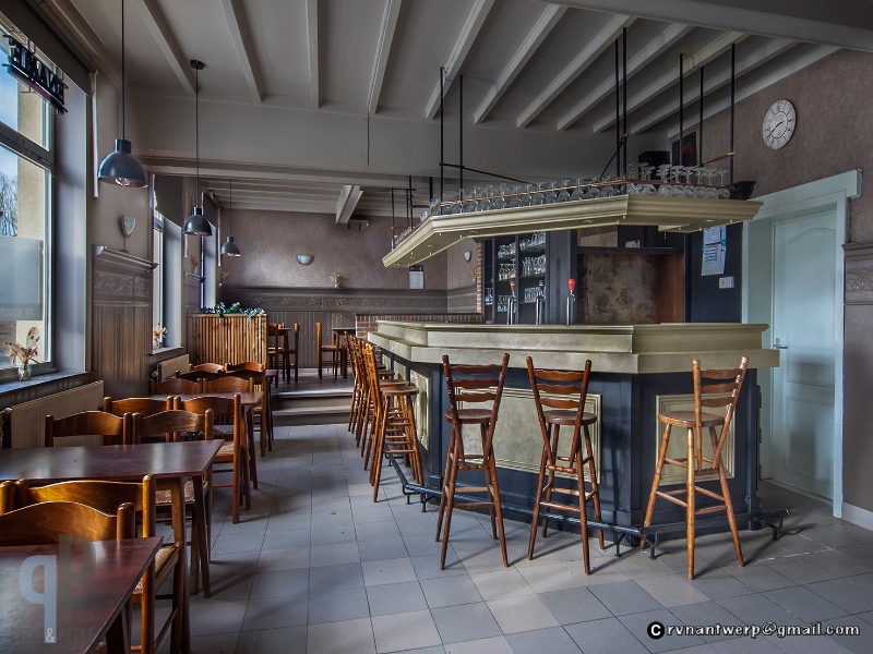 Handelspand met koer en grote garage - foto 5