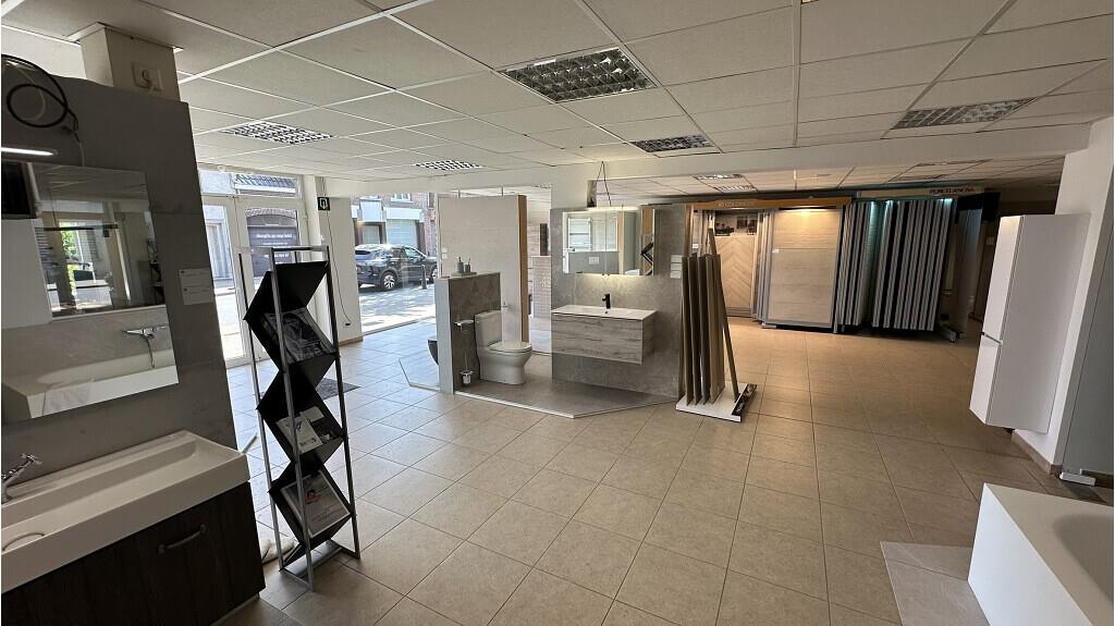 Ruim woon- en handelshuis met loods te koop in Aartrijke Zedelgem - photo 4