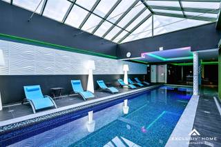 This luxurious villa is in an extremely discreet location in the western edge of Brussels, on the border of St. Agatha Berchem with Molenbeek.The...