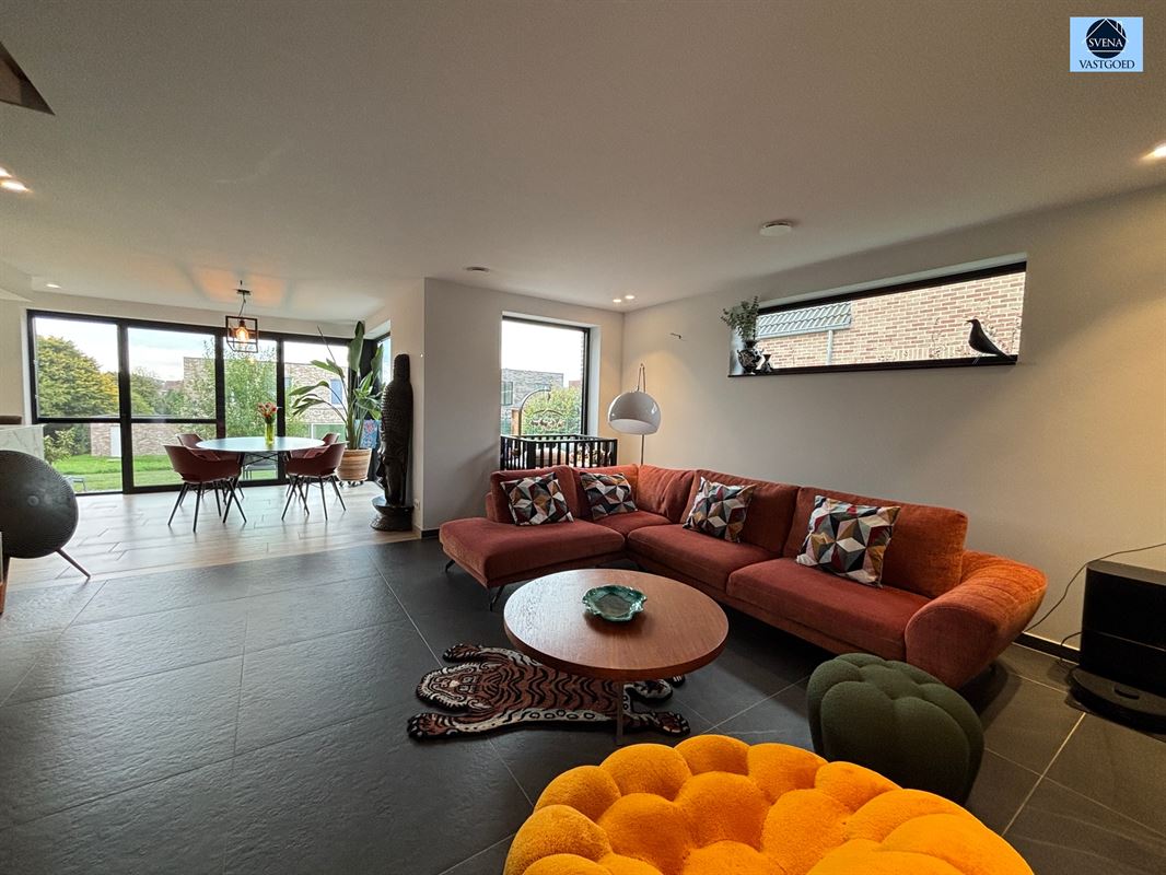 LUXUEUZE RECENTE WONING MET 3 SLAAPKAMERS, GARAGE EN TUIN - foto 4