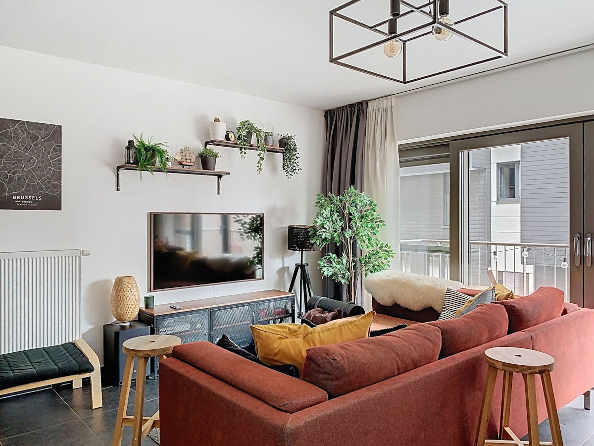 Laken - Ruim 2 slaapkamer appartement met parking - foto 2