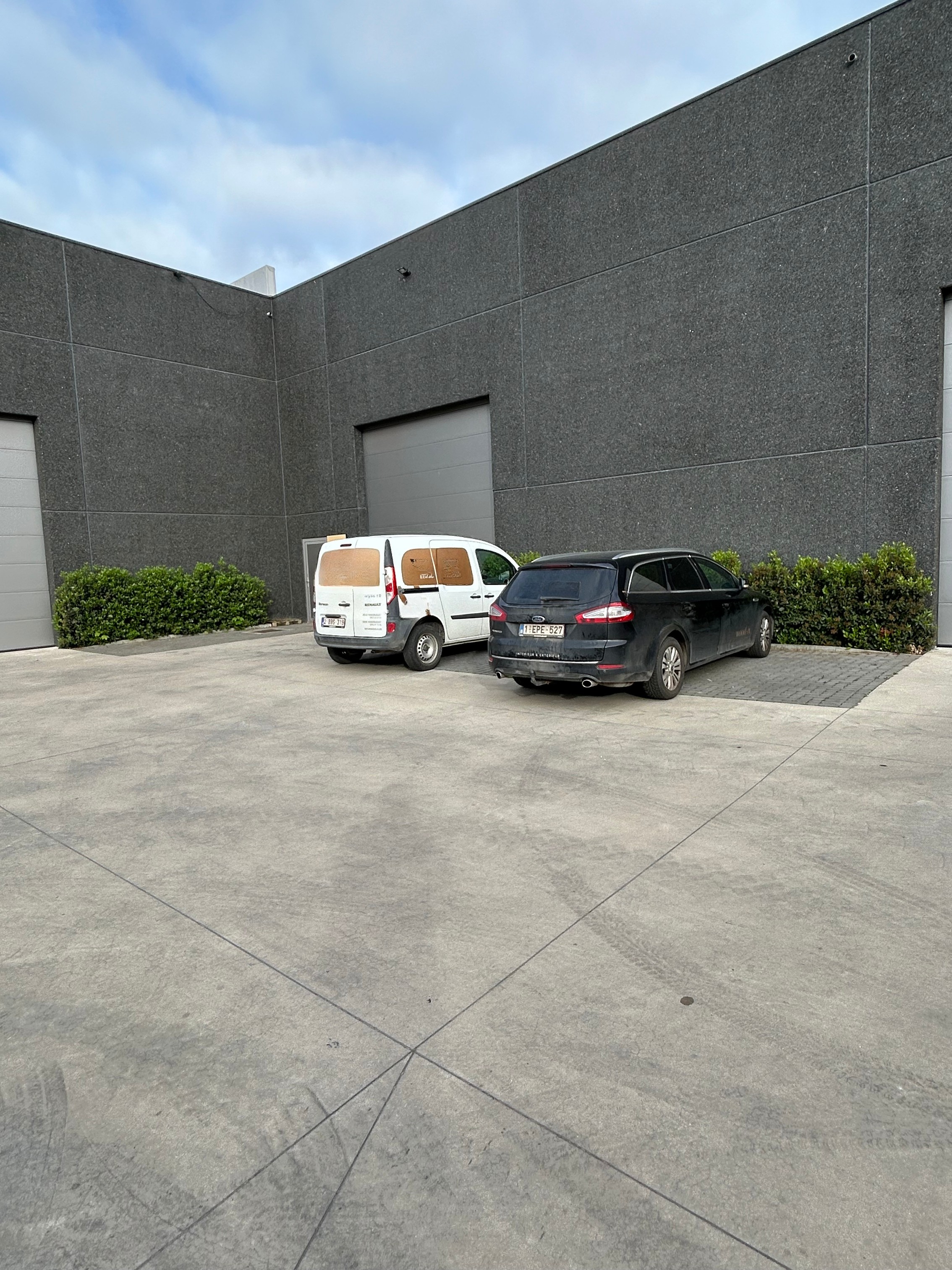 Commercial for rent in Woesten - photo 2