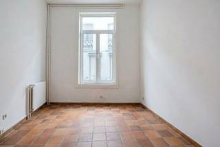 Midden in het historisch centrum van Leuven, in een van de oudste en meest charmante straatjes, bieden wij met trots dit te...