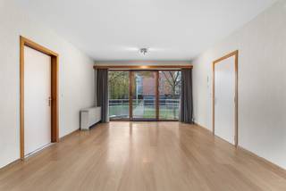 Cet appartement prêt à emménager et bien entretenu bénéficie d'un emplacement privilégié au cœur de Louvain. Il est idéal pour ceux qui...