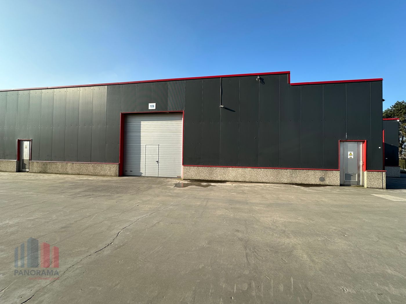 1.240 m² magazijnruimte te huur - photo 2