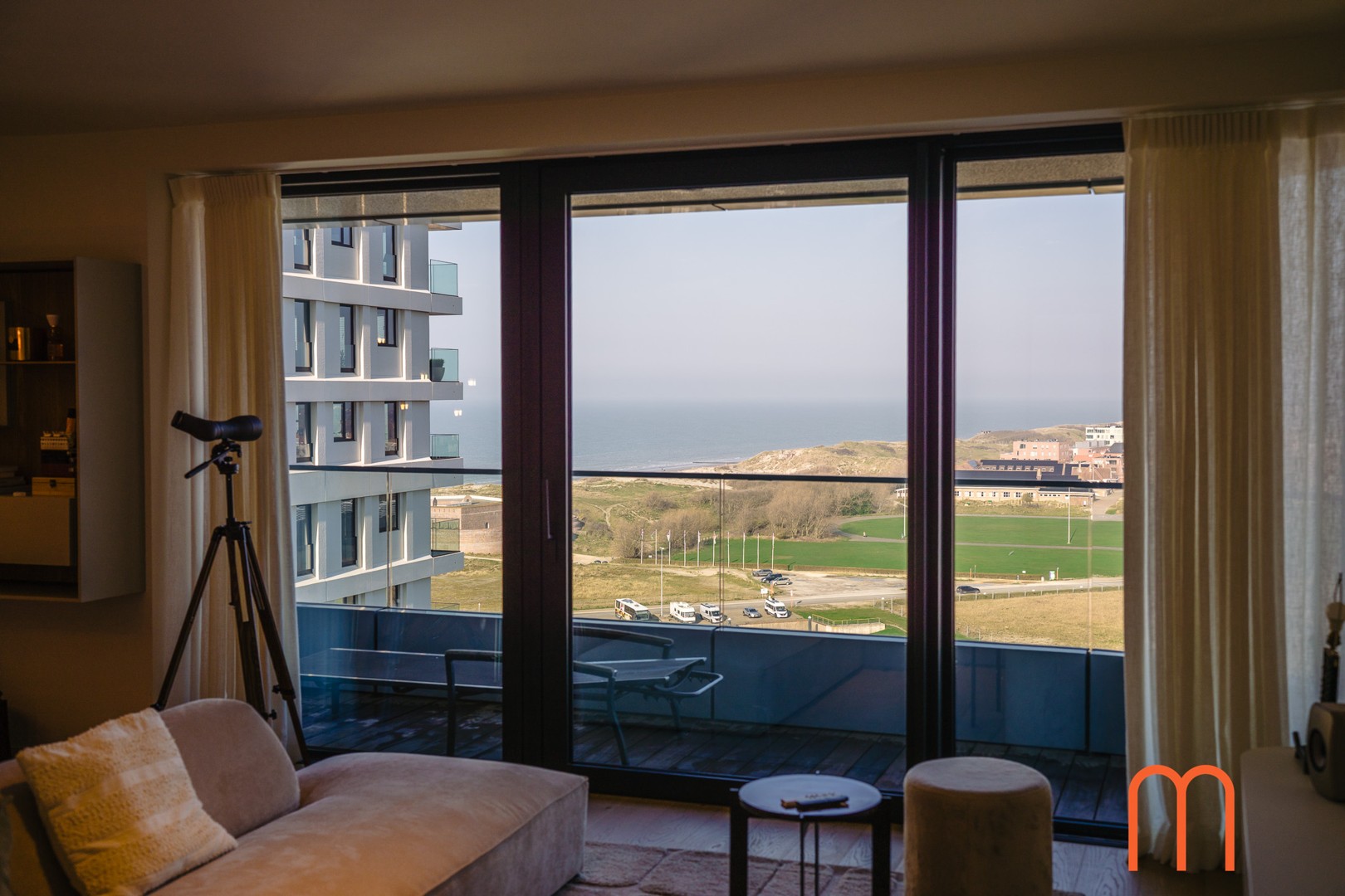 Exceptional Seafront Apartment in Ensor Tower II – Oosteroever Ostend - photo 4