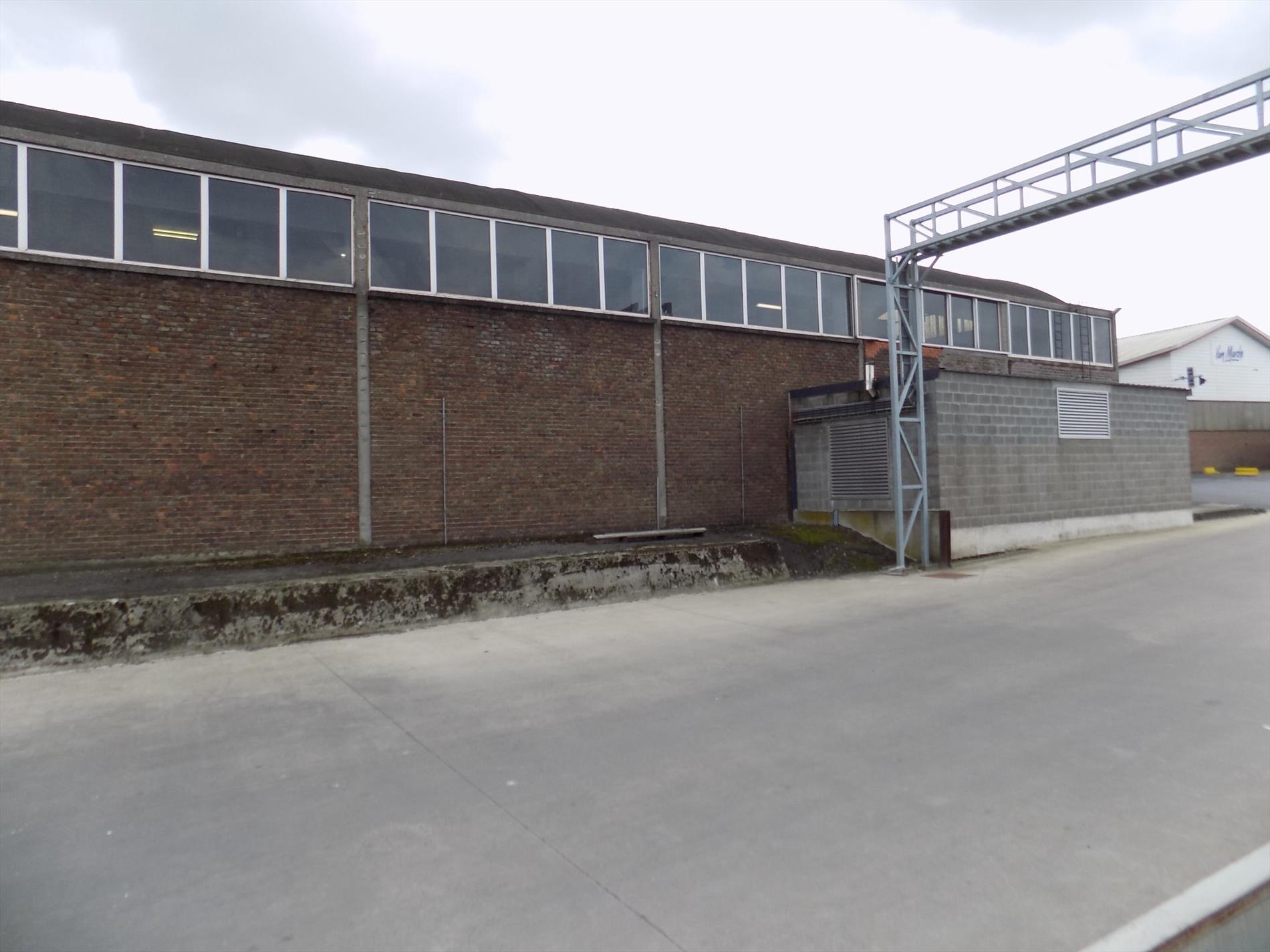 Centraal gelegen magazijn van 3000m² + optioneel 3000m² - foto 5