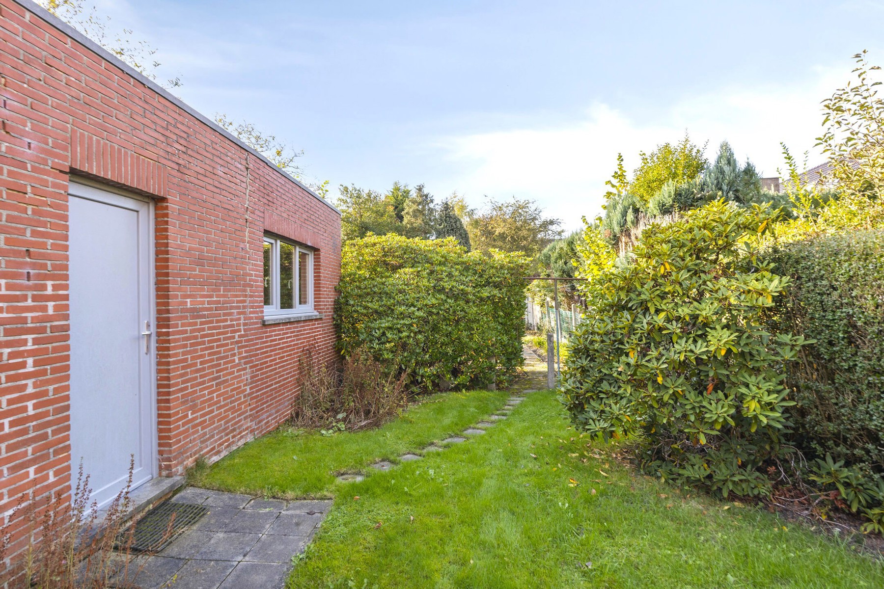 Te renoveren HOB met 5 slaapkamers, garage en zonnige tuin - foto 4