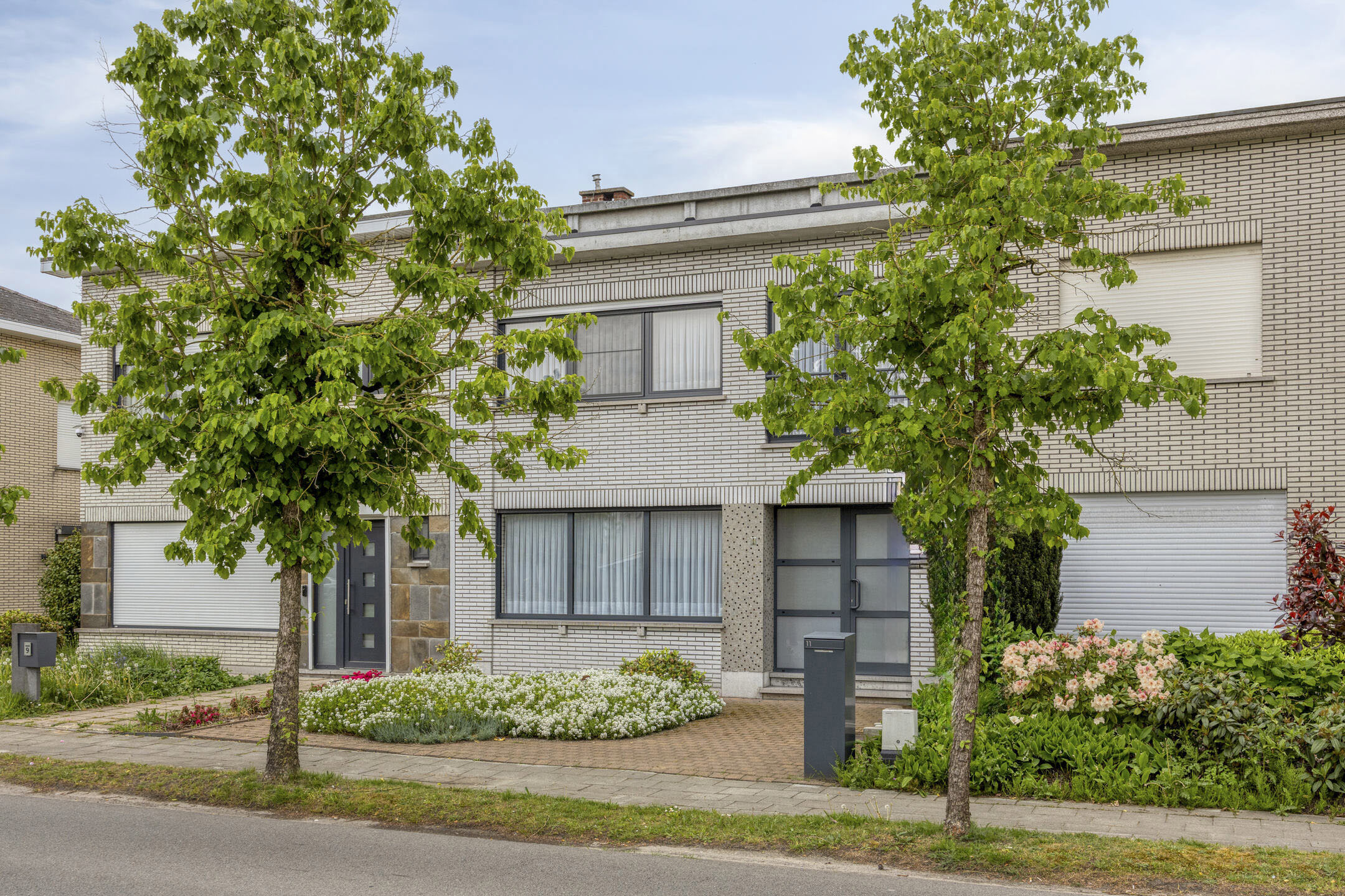 Gezellige gezinswoning met 3 kamers, tuin en dubbele garage - foto 1