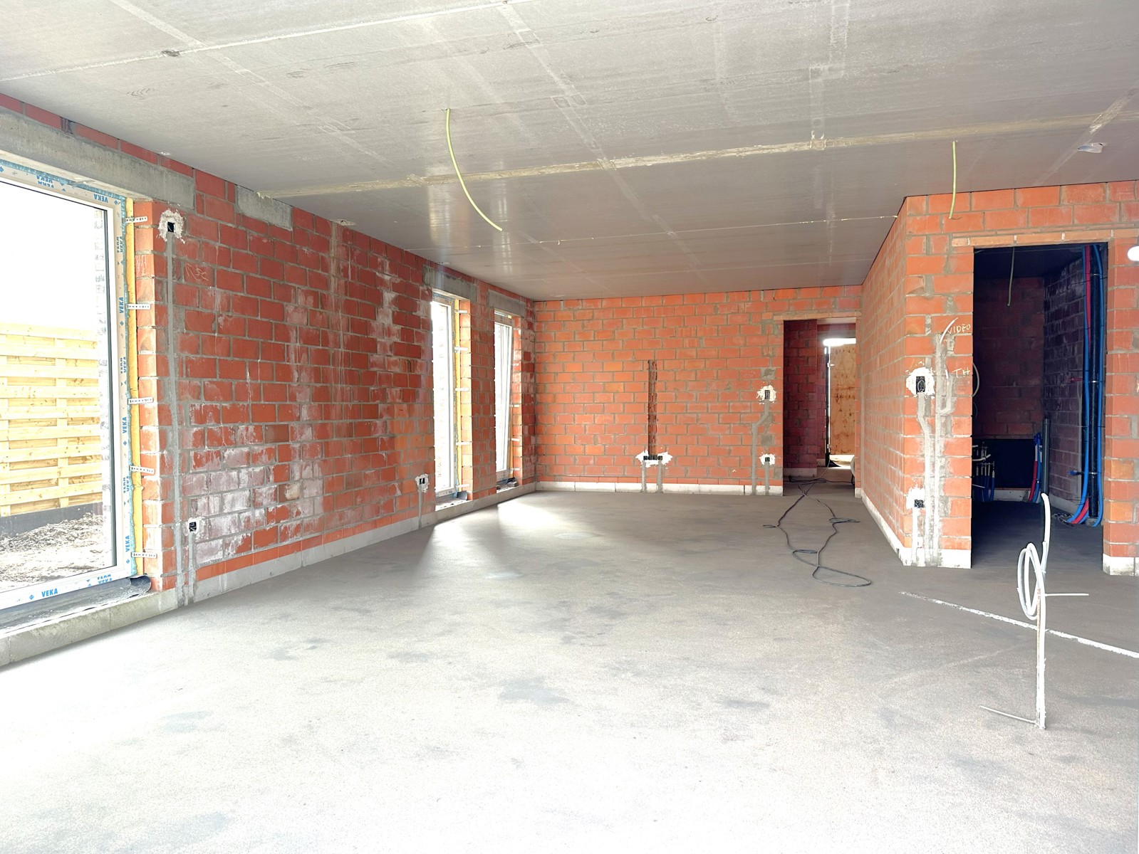 Nieuwbouwwoning, centraal gelegen nabij het centrum. - foto 4