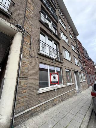 TOTAAL VERNIEUWD 2-SLPK APP GELIJKVLOERSE VERDIEPING. In de residentie MILDRED , aan de stadsrand vind je dit lichtrijk appartement op...