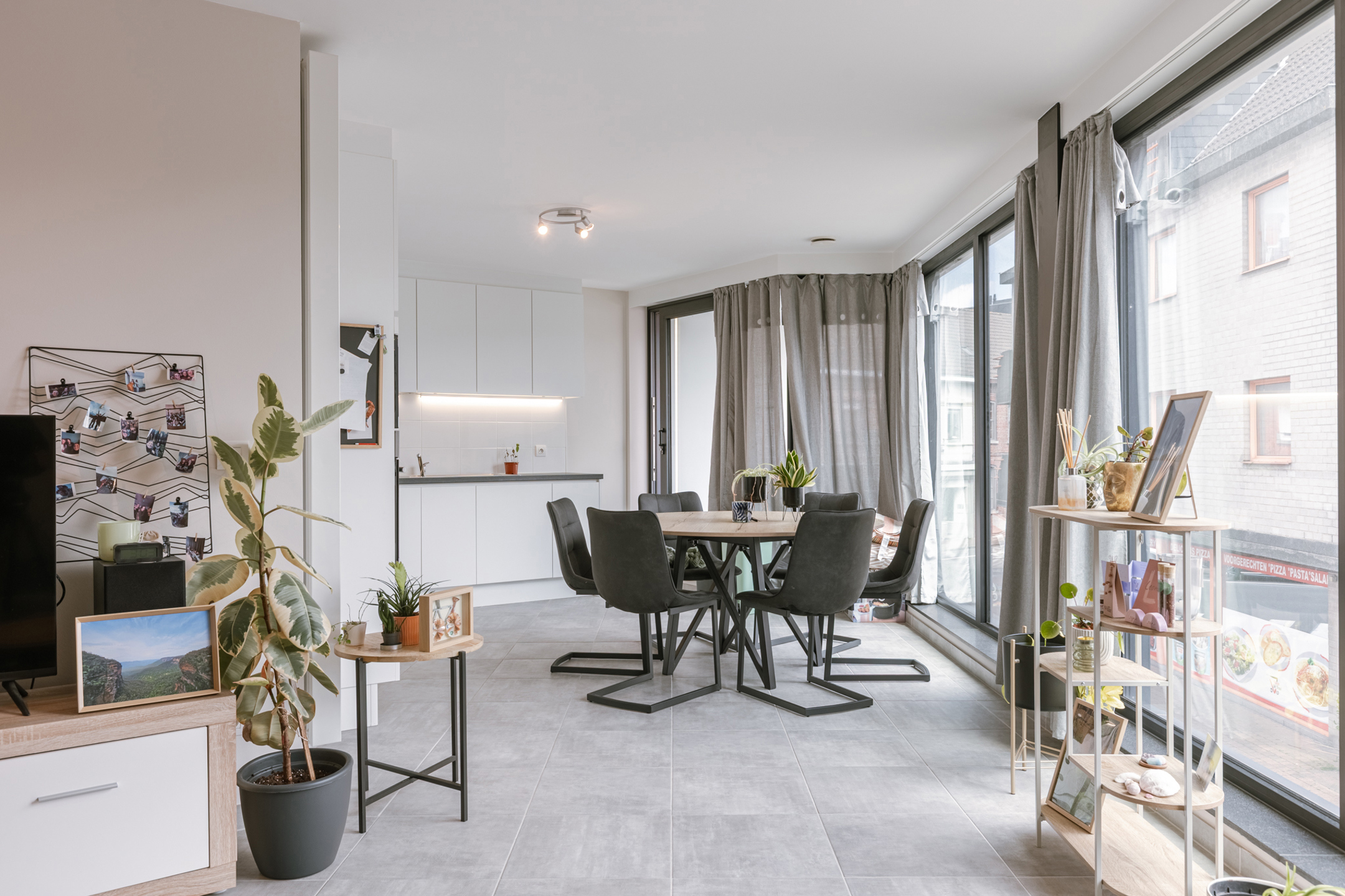 Lichtrijk appartement met balkon en 2 slaapkamers in Torhout - foto 5