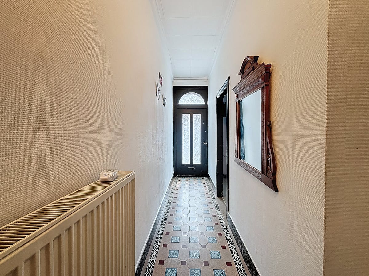 House to renovate for sale in Kortrijk! - photo 3
