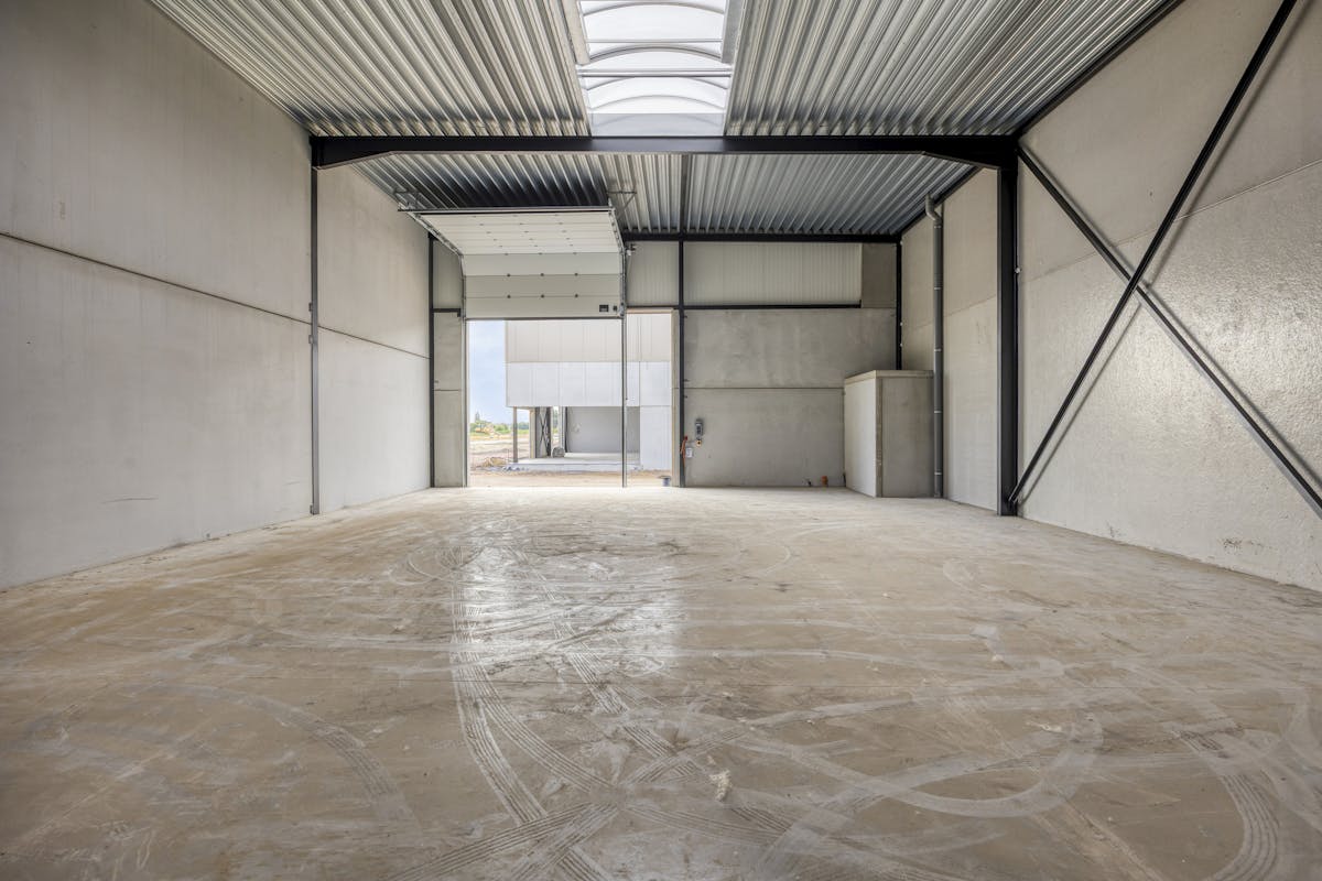 Nieuwbouw KMO-unit van ca.212m² te koop in Tielt - foto 2