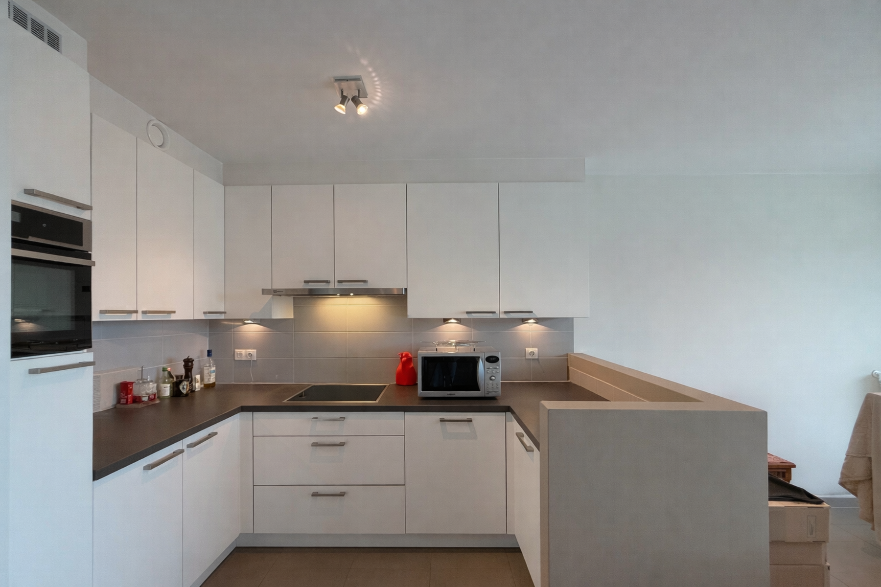 Instapklaar appartement met 2 slaapkamers en terras - foto 4