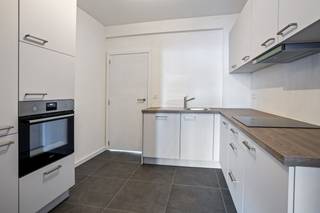 Fully renovated ground floor apartment for sale in Boom with the following layout: - entrance hall- very spacious living room- open fully equipped kitchen- storage next to the kitchen- terrace (approx. 20 m²)- bedroom 1 - bedroom 2 - bedroom 3- bathroom with walk-in shower, washbasin, bath and toilet- separate toiletThere is also a spacious basement storage room.Location: this apartment is located in Frans De Schutterlaan near the center of Boom. Via the A12 and E19, you have a good connection to Antwerp, Mechelen and Brussels. Small neighborhood shop around the corner.Additional benefits:- 2023 condensing gas boiler- favorable epc score: B-label- electricity compliant- plenty of parking nearby- can also serve as an investmentAre you looking for a ready-to-move-in apartment for sale in Boom? Please feel free to contact one of our colleagues at Dewaele real estate.