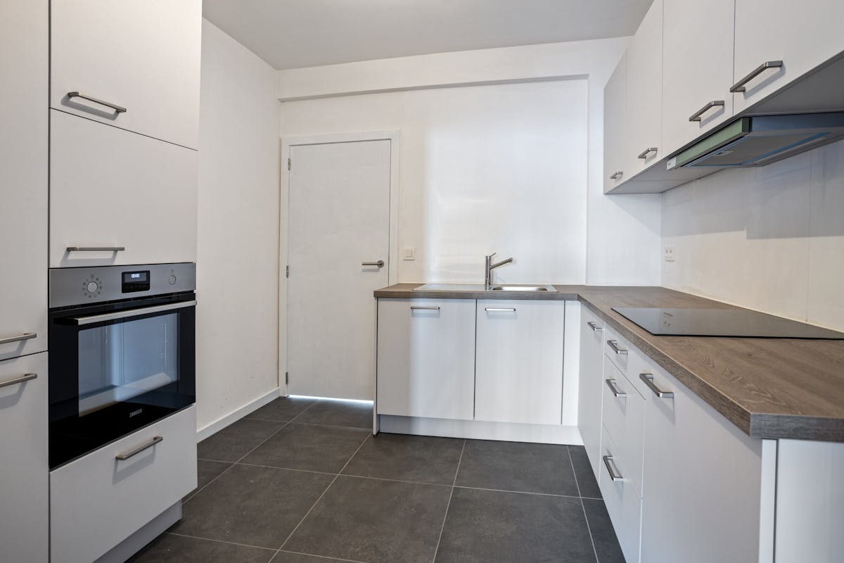 Renovated 3 bedroom apartment in Boom - photo 3