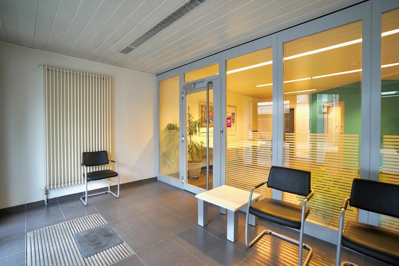 Commercial for rent in Oosteeklo - photo 4