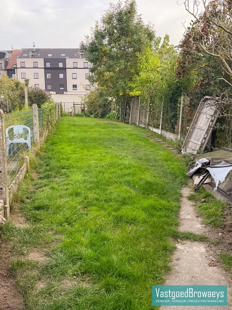 Te renoveren starterswoning met ruime tuin - foto 2