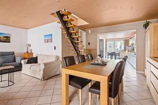 In het centrum van Duffel, op wandelafstand van winkels, scholen en openbaar vervoer, bevindt zich deze verzorgde gesloten bebouwing met...