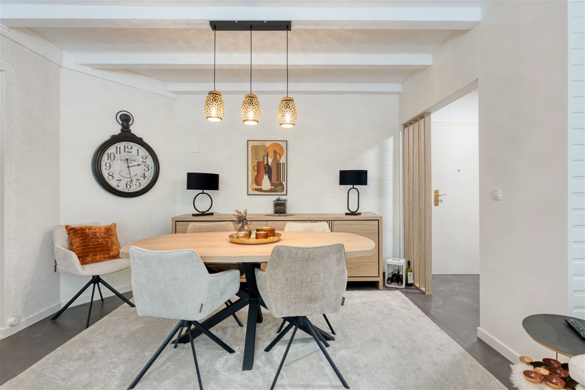 Volledig gerenoveerd appartement met terras en staanplaats - foto 4